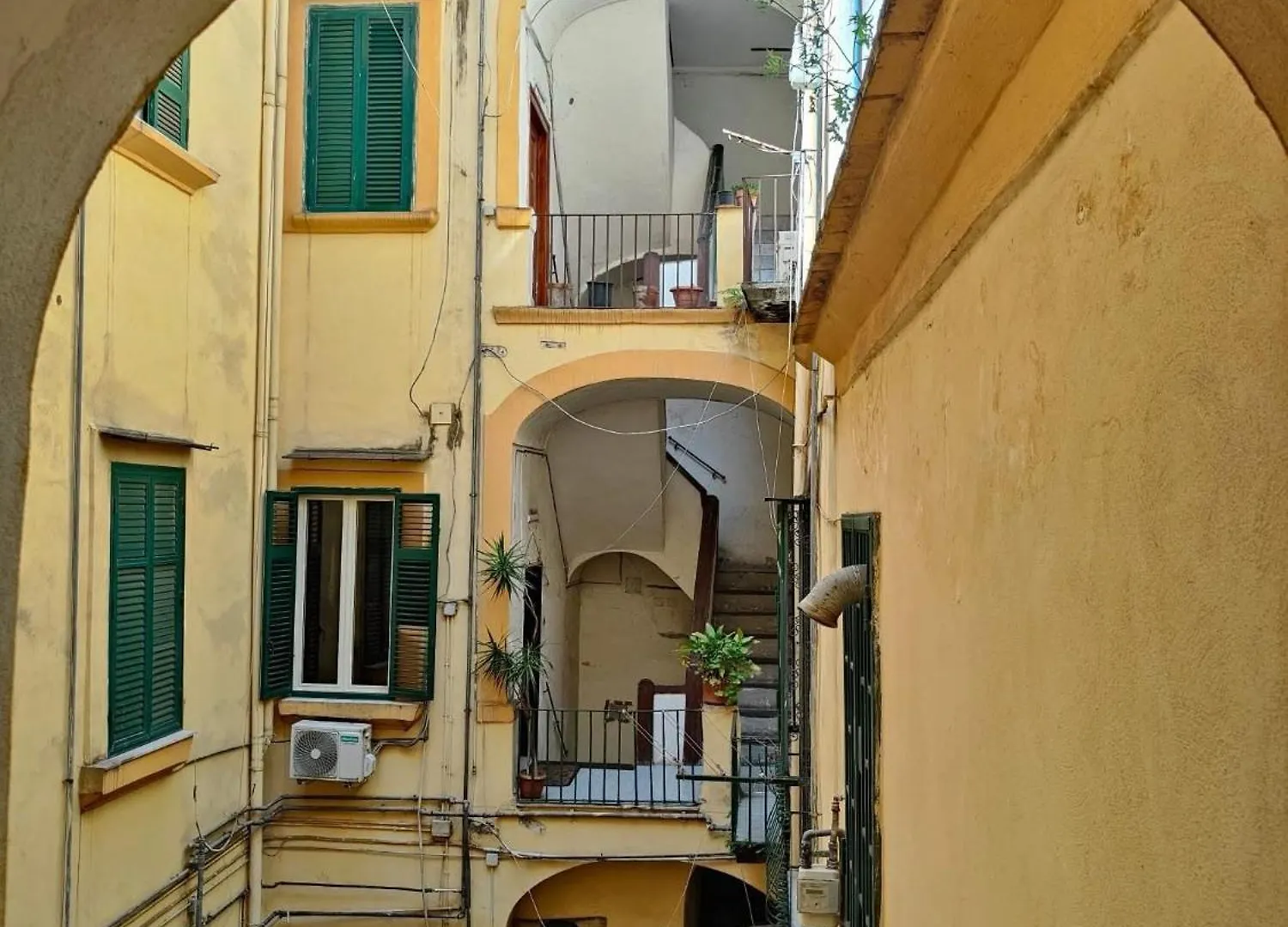 Sirena & Caffe Apartment Naples Italy